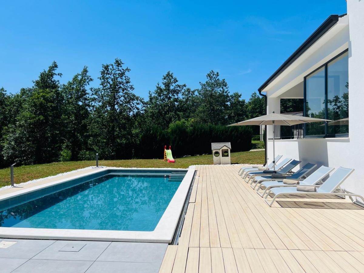 Vila Prisunca Jacuzzi & Swimming Pool Pazin Extérieur photo